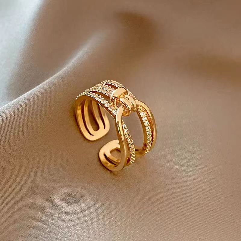 Anillo INSTINTO MOMENTS  Lazos  Dorados